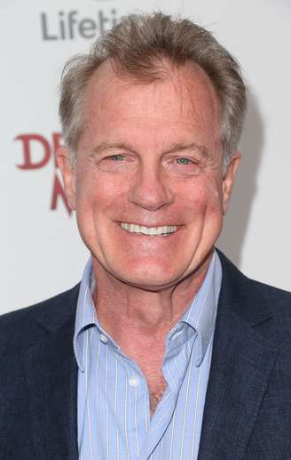 Stephen Collins admitiu ter abusado de menores no passado