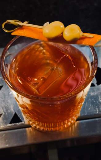 Dirty Negroni, do Dentro Bar