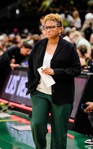 Pokey Chatman foi a primeira técnica estrangeira da seleção brasileira feminina de basquete.
