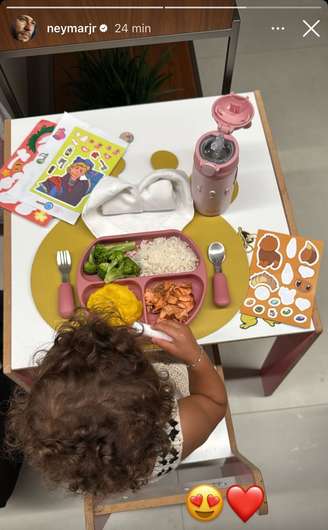 Neymar posta foto de Mavie
