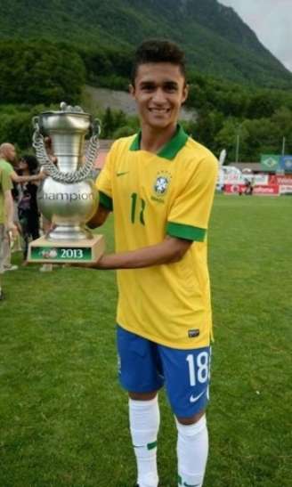 <p>Revelação do Goiás, Erik também foi campeão pela seleção Sub 20</p>