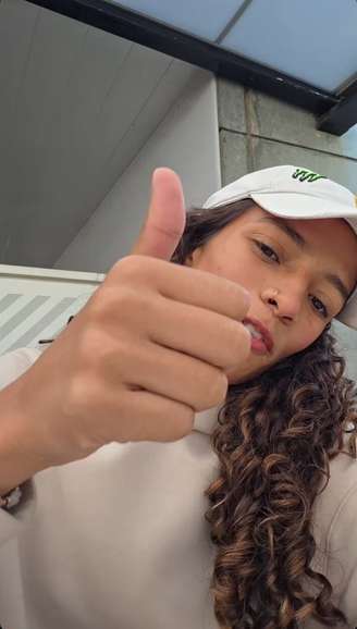 Rayssa Leal machuca o pé, vira ausência na etapa da SLS de Paris, mas acalma torcida: ‘Nada grave’.