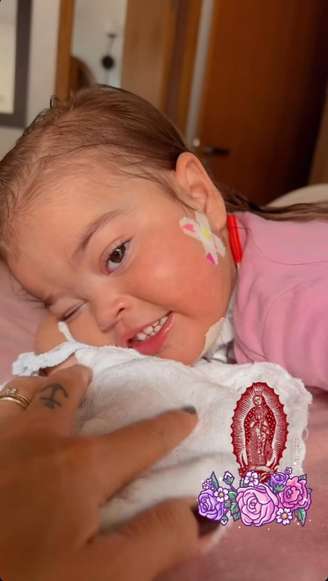 Maria Guilhermina, filha de Leticia e Juliano Cazarré, nasceu com uma síndrome rara no coração — a Anomalia de Ebstein.