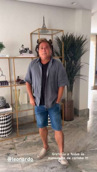Leonardo atualizou o público sobre sua alta hospitalar após quadro de gastroenterite e desidratação