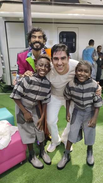 Henrique e Leonardo com o ator Marcelo Adnet, que também foi destaque da Estrela do Terceiro Milênio