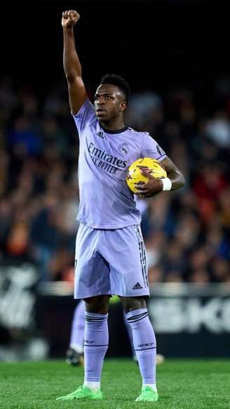 vini jr enfrentou o racismo